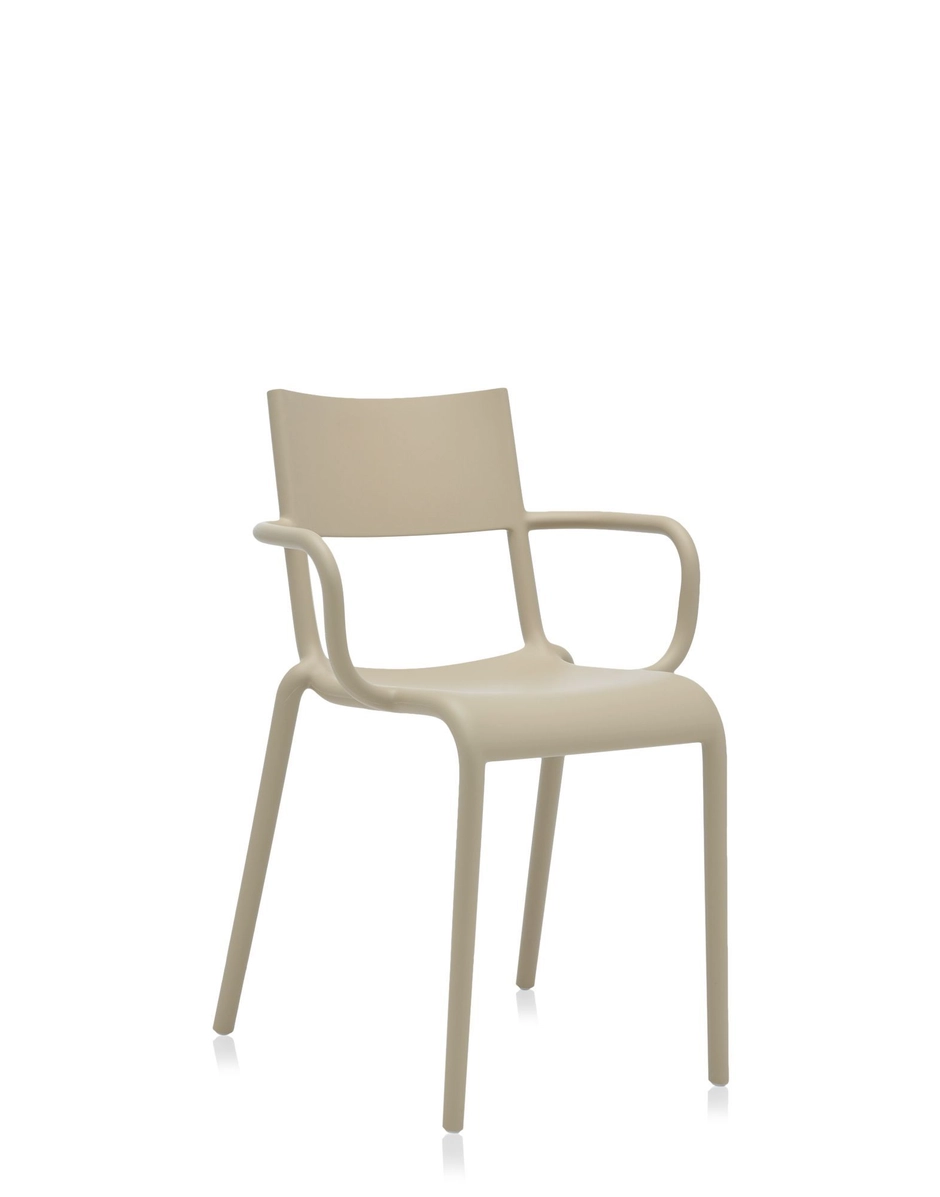 Kartell Generic a (2 sedie) Philippe Starck Convenienza