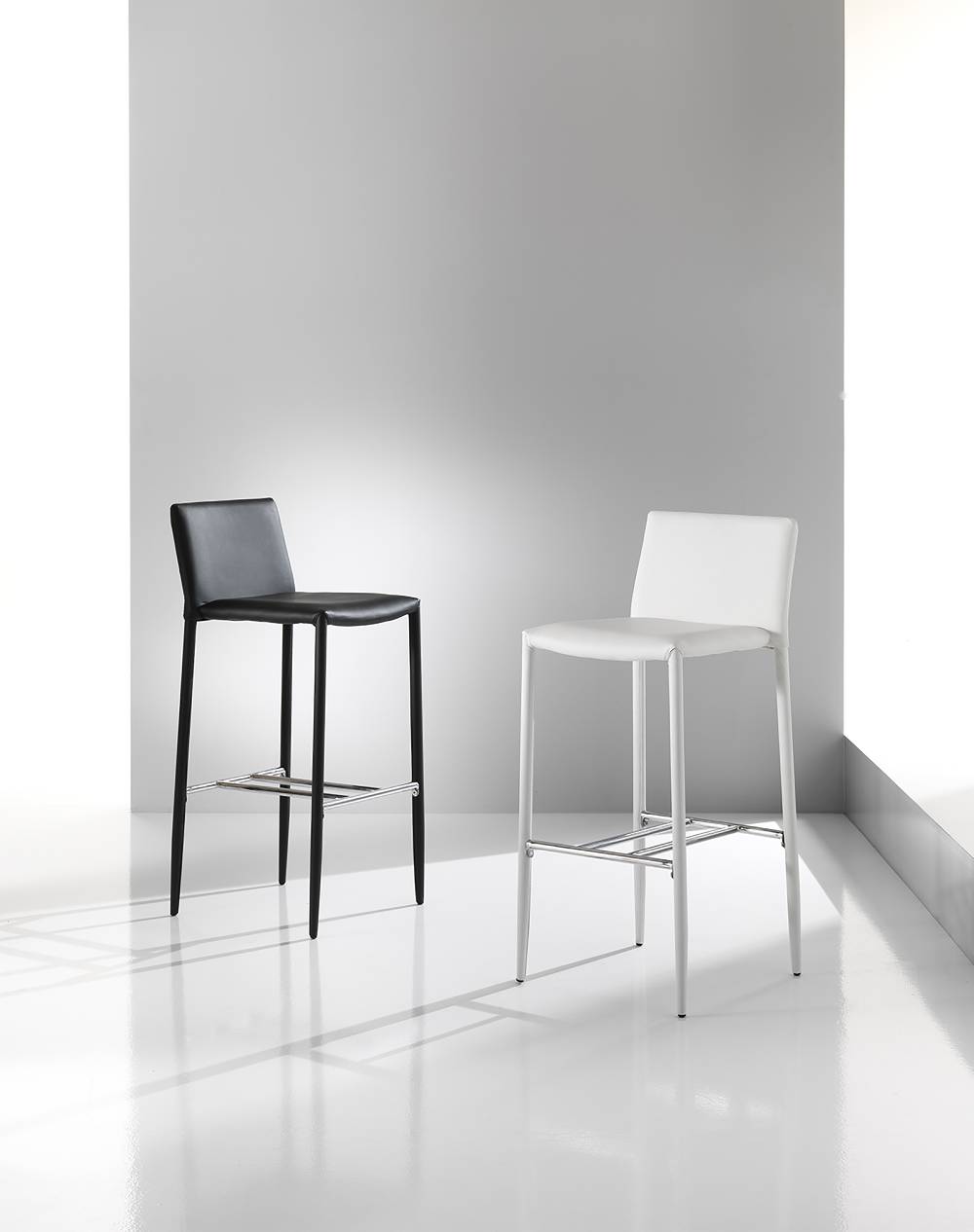 Oresteluchetta SGABELLO BUFFALO BLACK Prezzo Ridotto