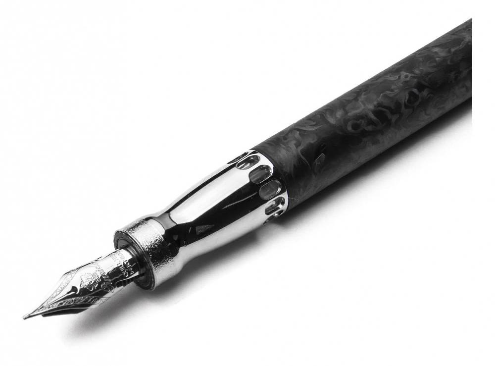 Pineider Penna Stilografica La Grande Bellezza Forged Carbon 2025