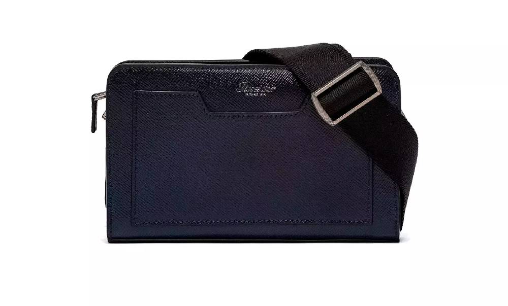 Pineider Odette Crossbody in Mini Franzi In Vendita