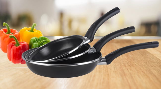 Leroymerlin Batteria da Cucina Induzione Set Pentole 7 Pezzi e 3 Padelle Coperchi in Vetro Magefesa Nero KENIA Fornitura limitata