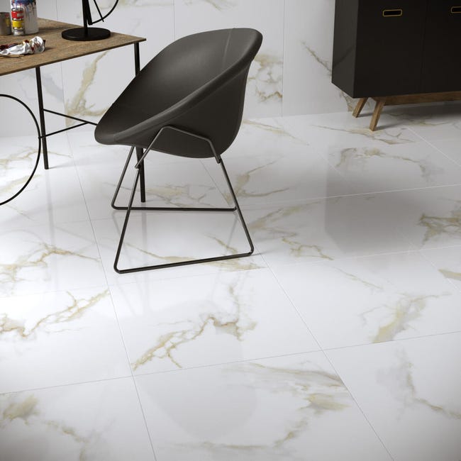 Leroymerlin Piastrella da pavimento e rivestimento interno rettificato Fantastica in gres porcellanato oro 60 x 60cm Sp. 9 mm traffico medio forte (pei 3/5) R9 Offerta Pasqua
