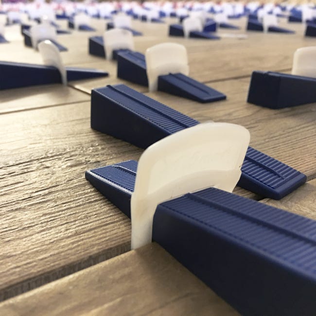 Leroymerlin Sistema livellante per piastrelle a Dritto Sp 2 mm. Confezione da 100 pezzi Offerta Anniversario