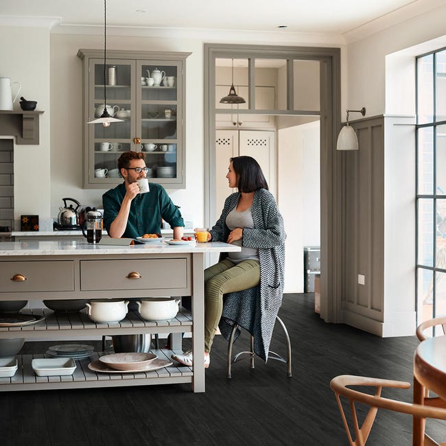 Leroymerlin Pavimento laminato ARTENS Oak black nero resistente all'acqua Sp 8mm Offerta speciale della fabbrica