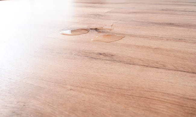 Leroymerlin Pavimento laminato ARTENS Zaragoza rovere naturale resistente all'acqua Sp 10mm Italia