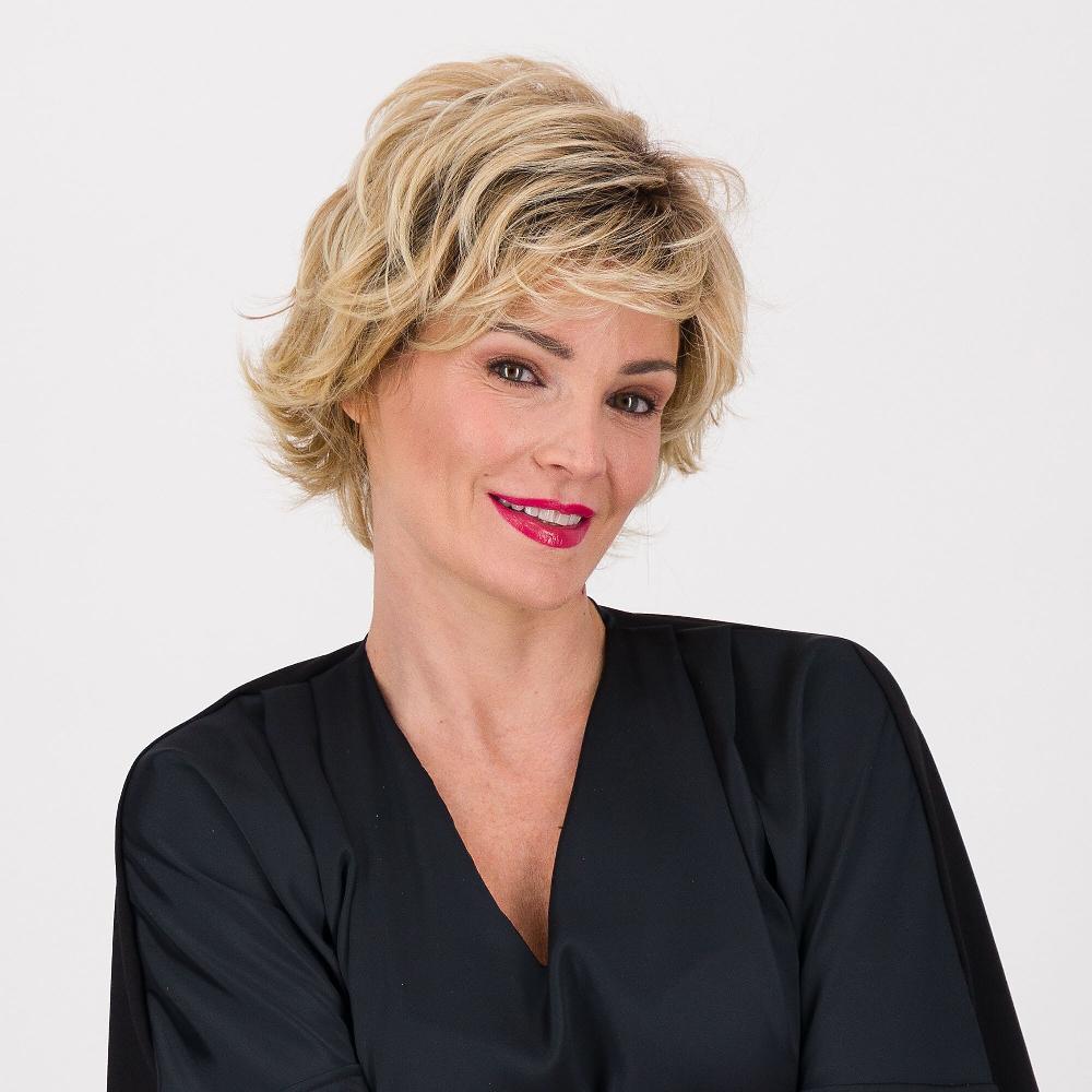 QVC HairDo Parrucca corta Texured Flip taglio sbarazzino Affare Del Giorno