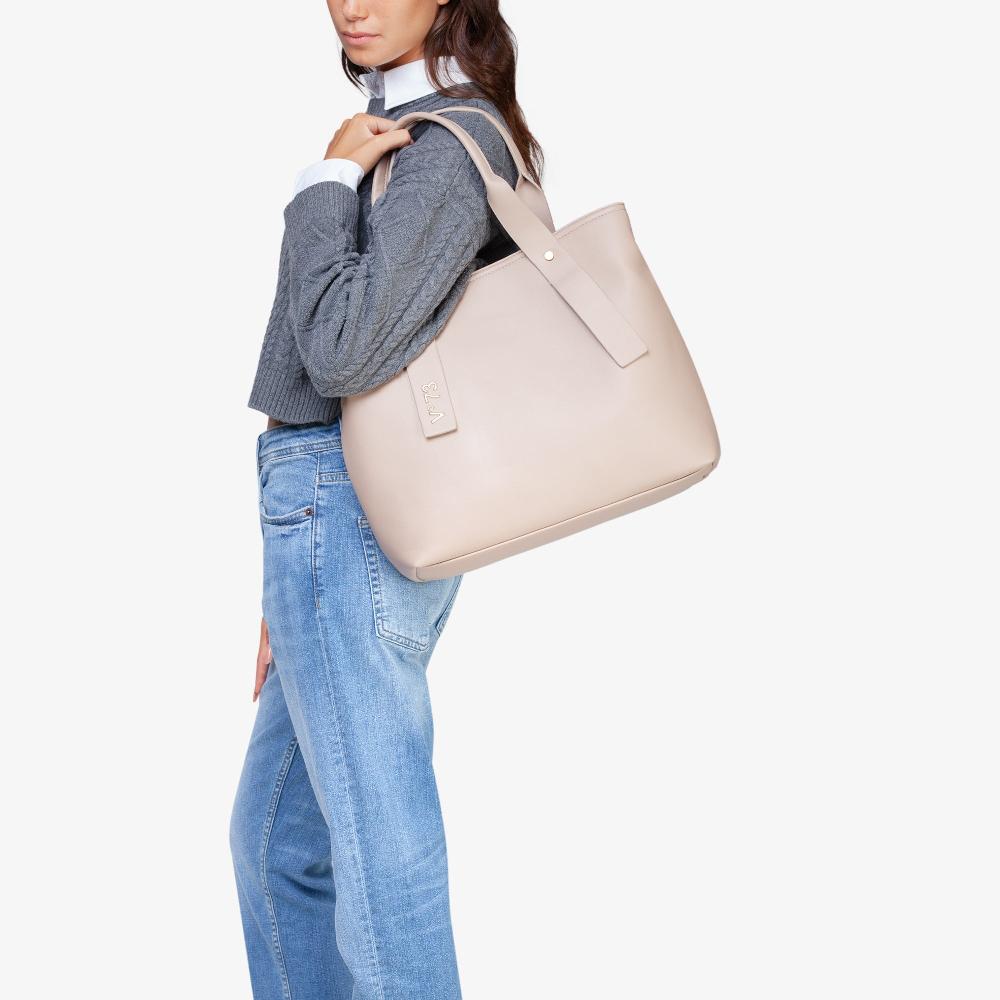 V73 Shopping AGATHA Negozio