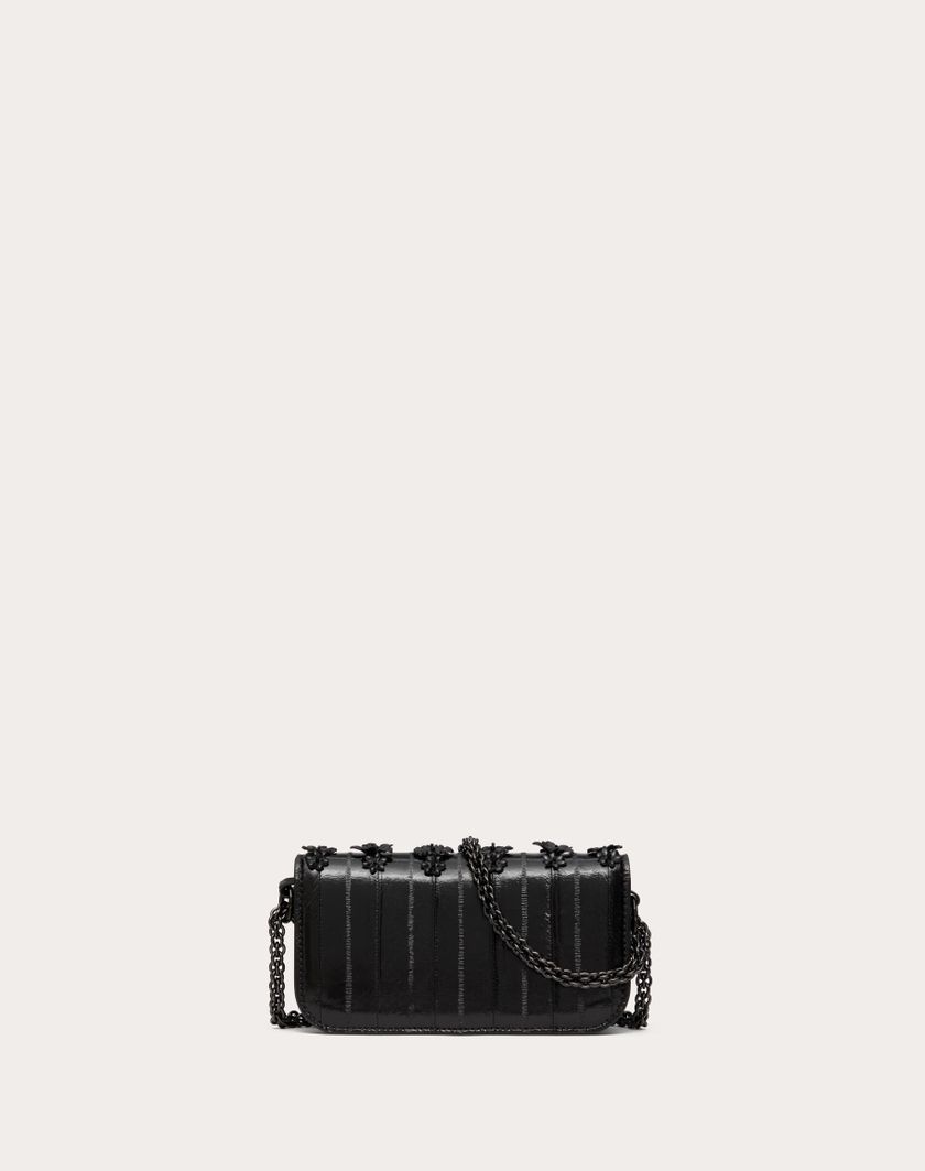 Valentino Handbags Borsa Piccola A Spalla Valentino Garavani Locò Ricamata In Anguilla per Donna in Nero | Valentino IT Novità
