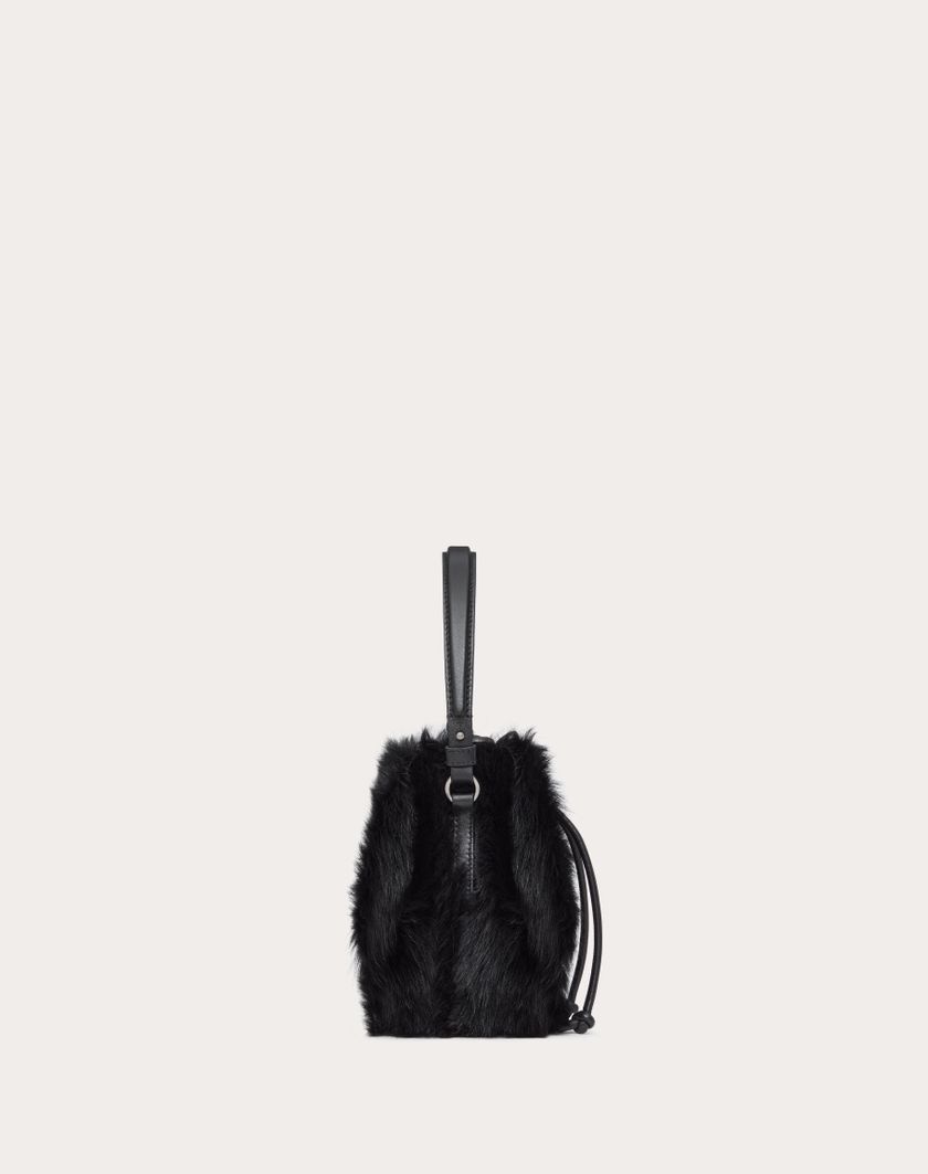Valentino Handbags Mini Borsa A Secchiello Vlogo Signature In Montone per Donna in Nero | Valentino IT Novità