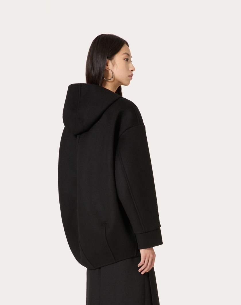 Valentino Handbags Caban In Compact Drap per Donna in Nero | Valentino IT Nuovo