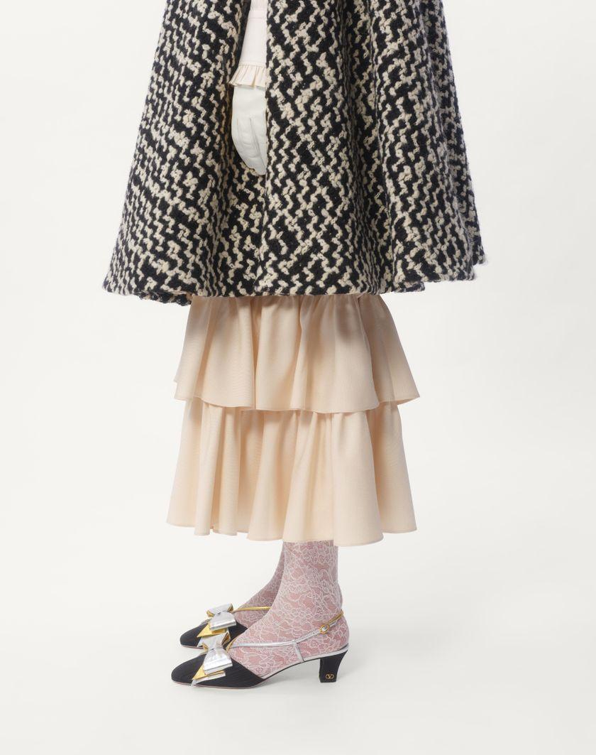 Valentino Handbags Cappa In Geometric Tweed per Donna in Avorio/nero | Valentino IT Acquista Ora
