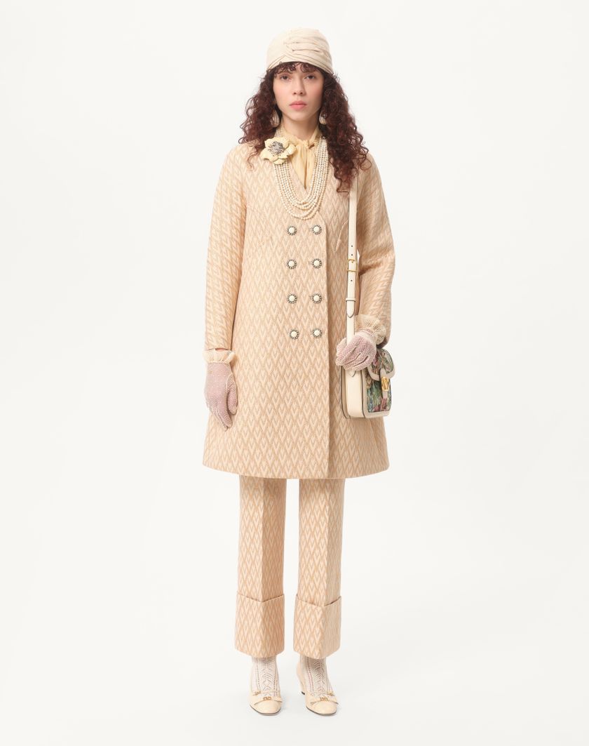 Valentino Handbags Cappotto In Lurex Jacquard Toute La V per Donna in Betulla/oro | Valentino IT Vendite Flash