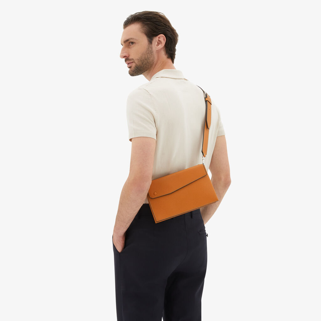 Valextra Borsa marsupio da Uomo in Pelle Marrone | Valextra Pocket Promozione