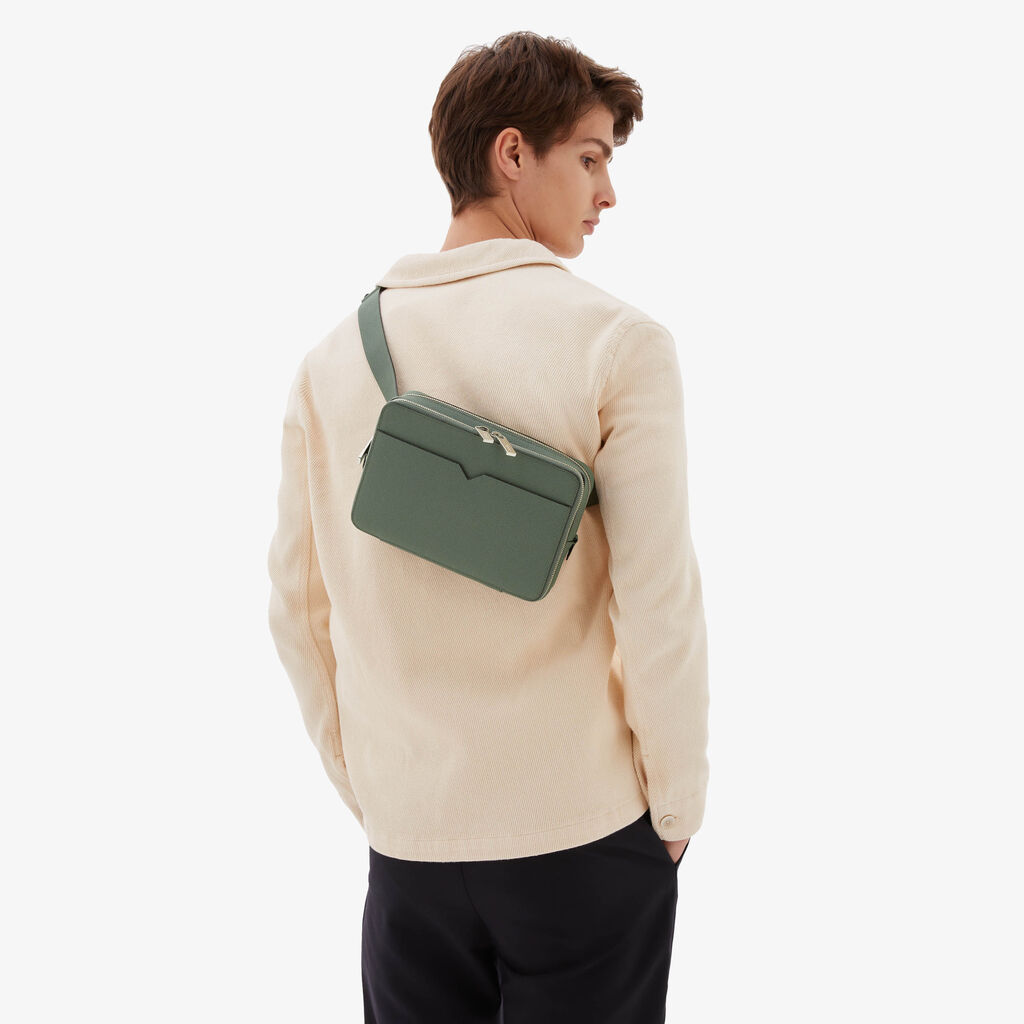 Valextra Bum bag da Uomo in Pelle Verde di Lusso | Valextra V-Line Saldi