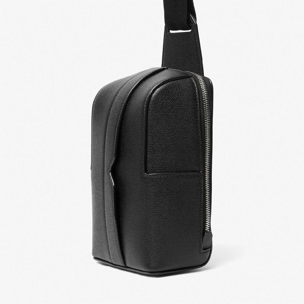 Valextra Zaino monospalla piccolo in Pelle Nera | Valextra V-Line In Saldo