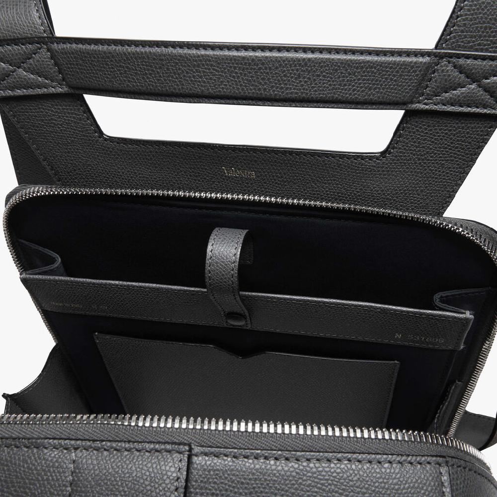 Valextra Valextra V-Line: Zaino da viaggio porta PC in Pelle Grigia Novità