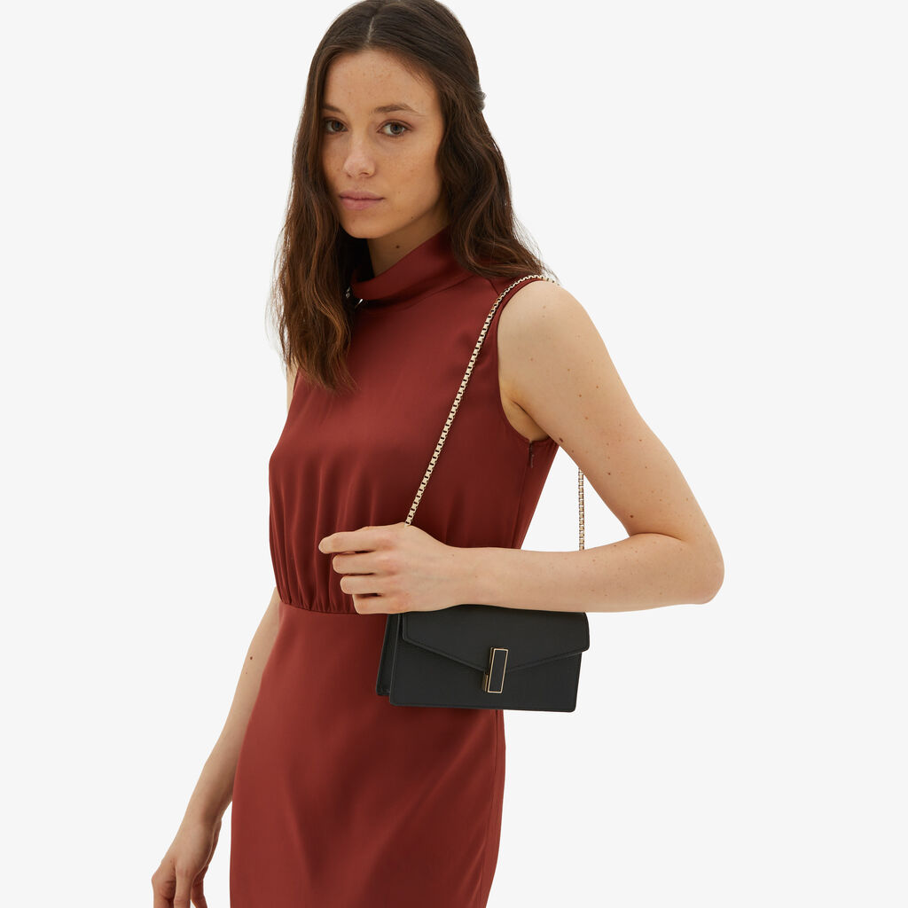 Valextra Borsa clutch semplice in Pelle Nera | Valextra Iside Offerte